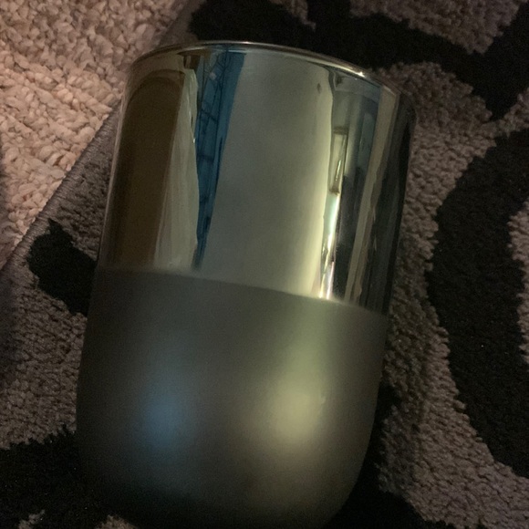 Snowy Pine large candle - Picture 2 of 2